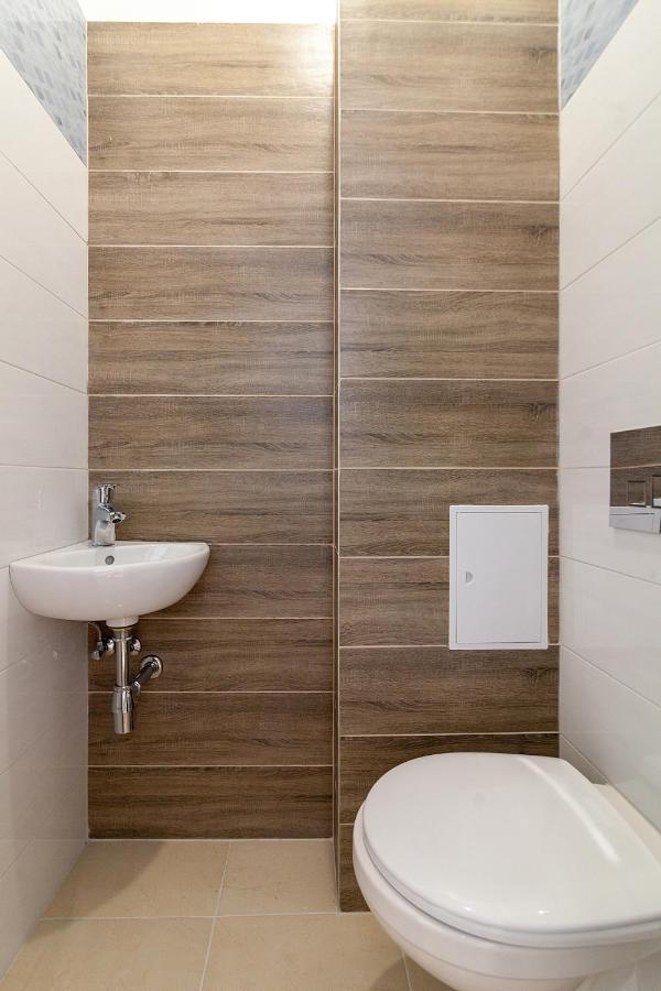 Leogrand Three Bedrooms Vip Apartments On Kniazia Romana 12 Lwów Zewnętrze zdjęcie